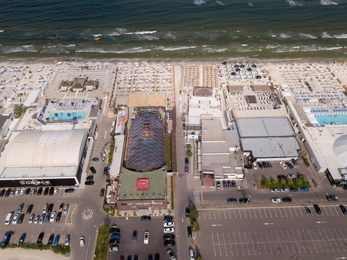 Apartament Bulevard - Summerland Mamaia Exterior photo